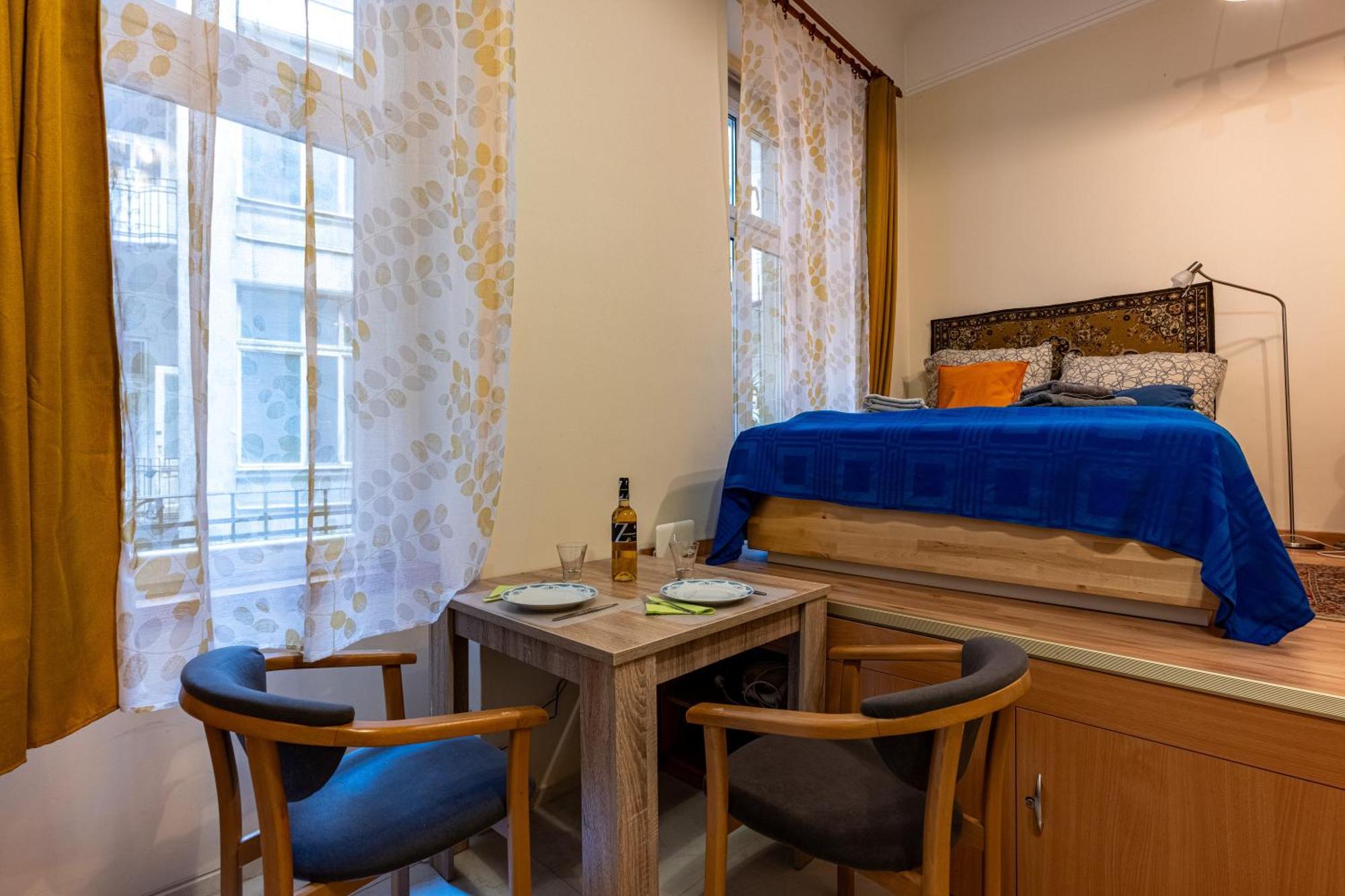 A Quiet Studio In The Heart Of The City Budapeste Exterior foto