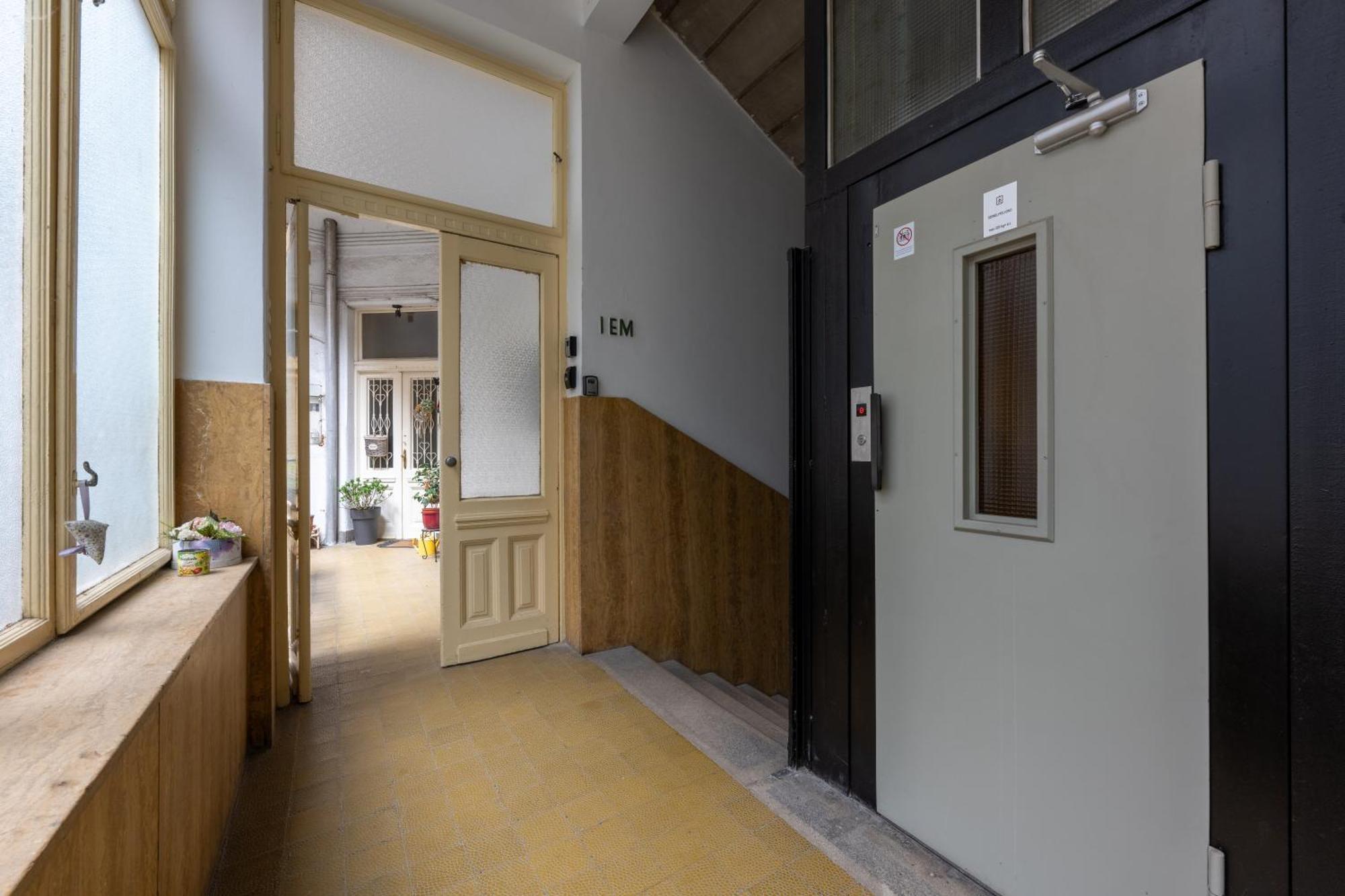 A Quiet Studio In The Heart Of The City Budapeste Exterior foto