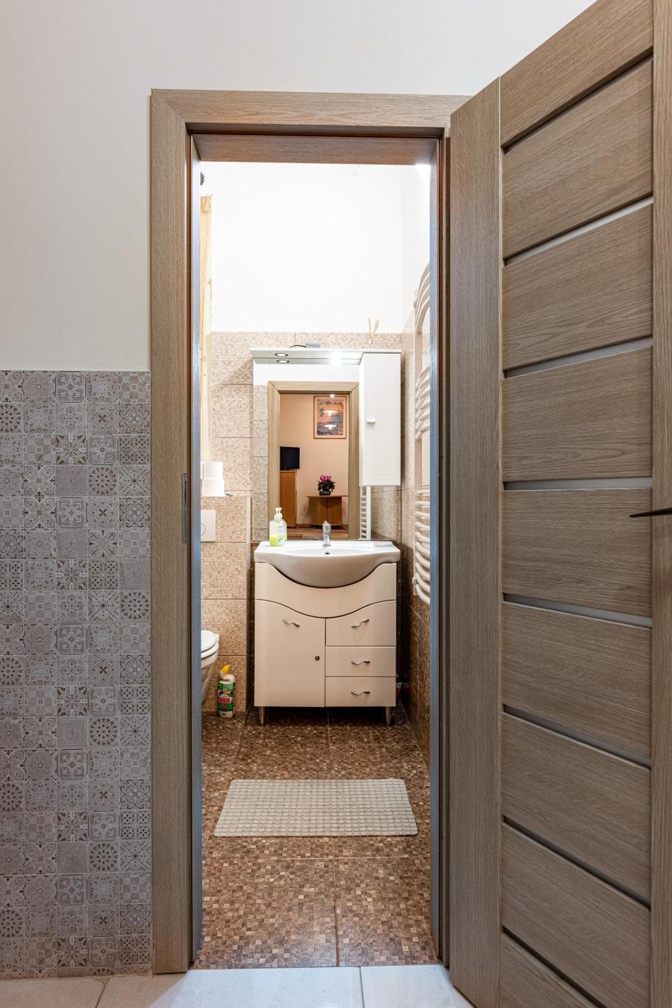 A Quiet Studio In The Heart Of The City Budapeste Exterior foto