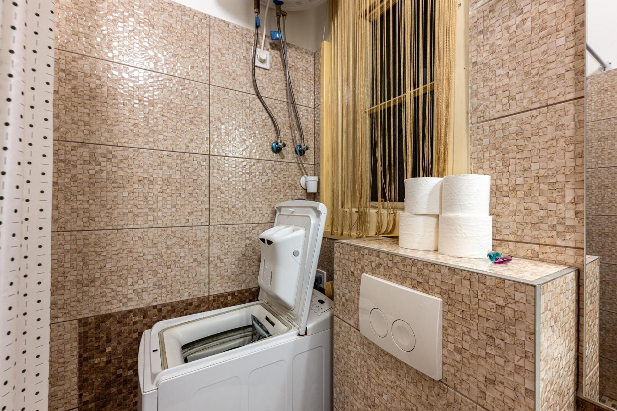 A Quiet Studio In The Heart Of The City Budapeste Exterior foto